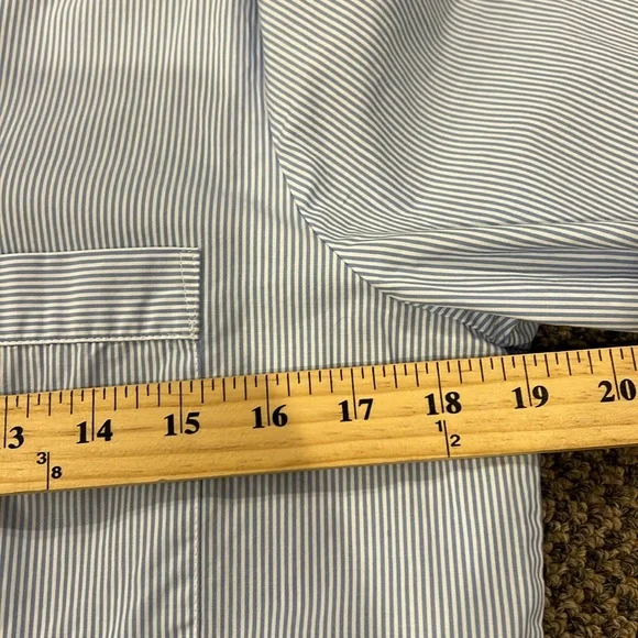 Aritzia Wilfred blue Relaxed Oxford Shirt size XS - Picture 7 of 7